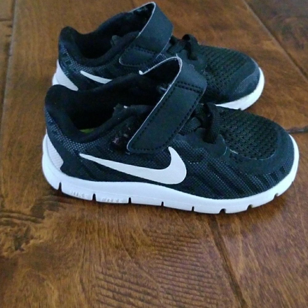 Kid Nike free 5.0 7c
